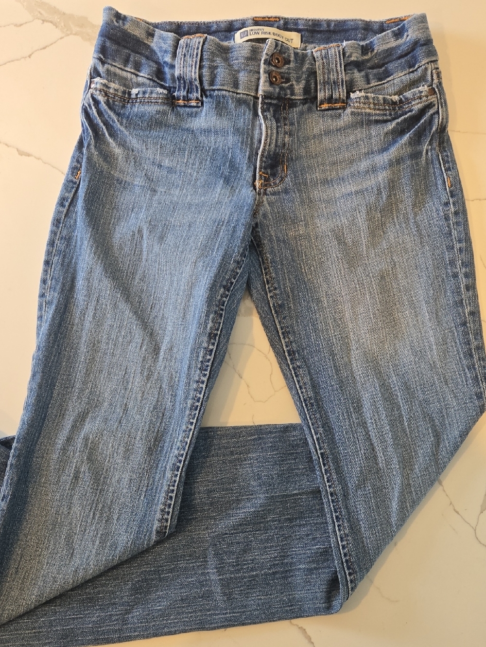 Women’s Y2K I'm Curvy, Low-Rise Bootcut Denim Jeans - GAP